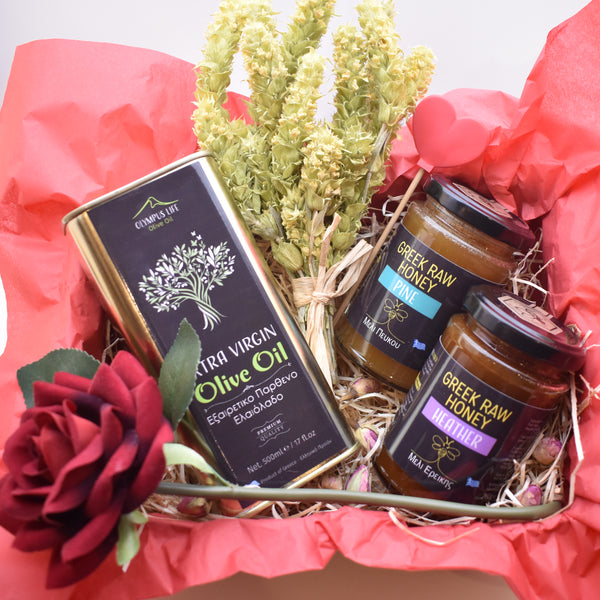 Heart Warming Greek Gift box / Greek Raw Honey 2 Jars & Extra Virgin Olive Oil